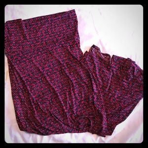 LAST CHANCE ‼️ LulaRoe Maxi Skirt!
